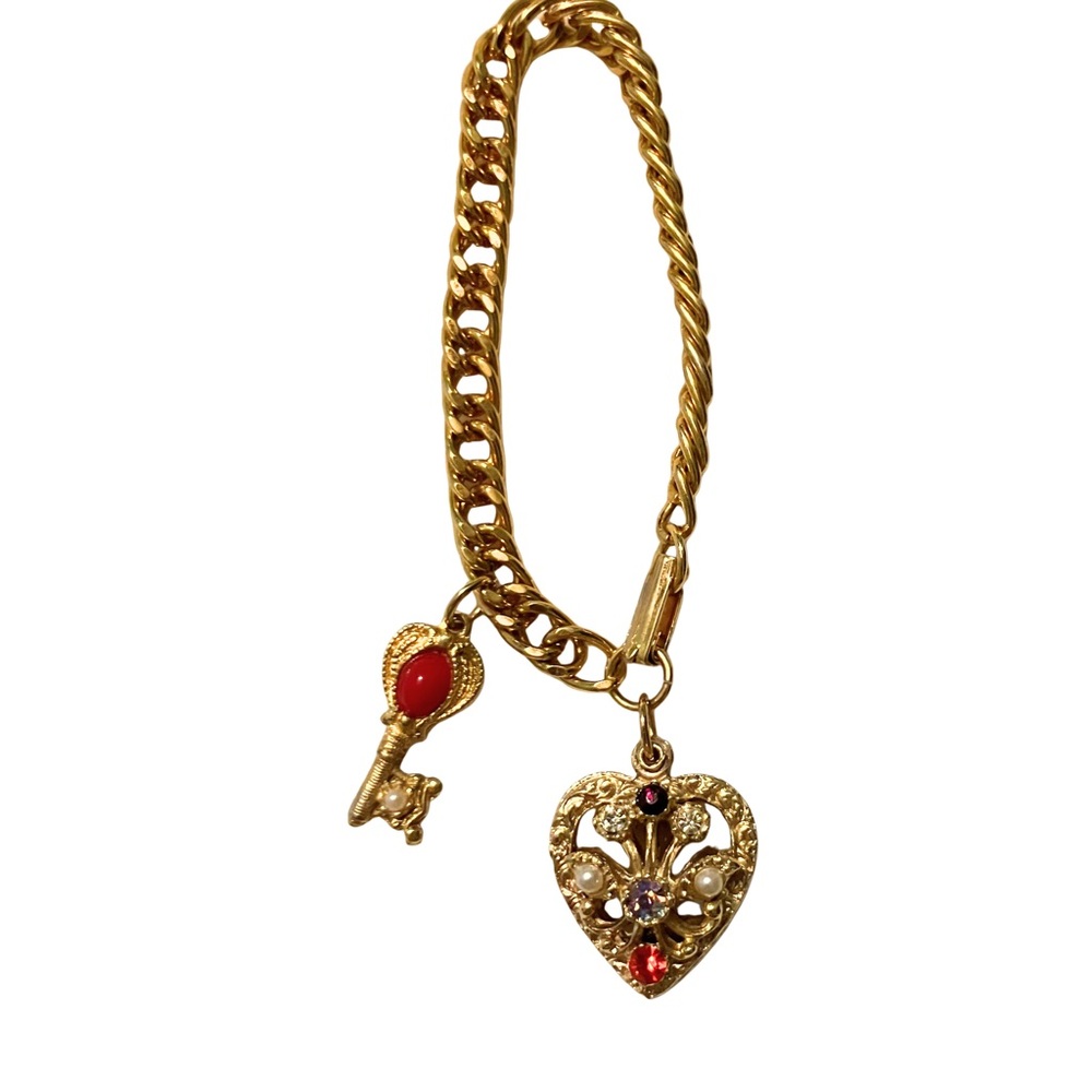 Vintage 70s Gold Tone Coquette Charm Bracelet Heart Key Victorian AB Pearl 6.5” - Picture 2 of 6